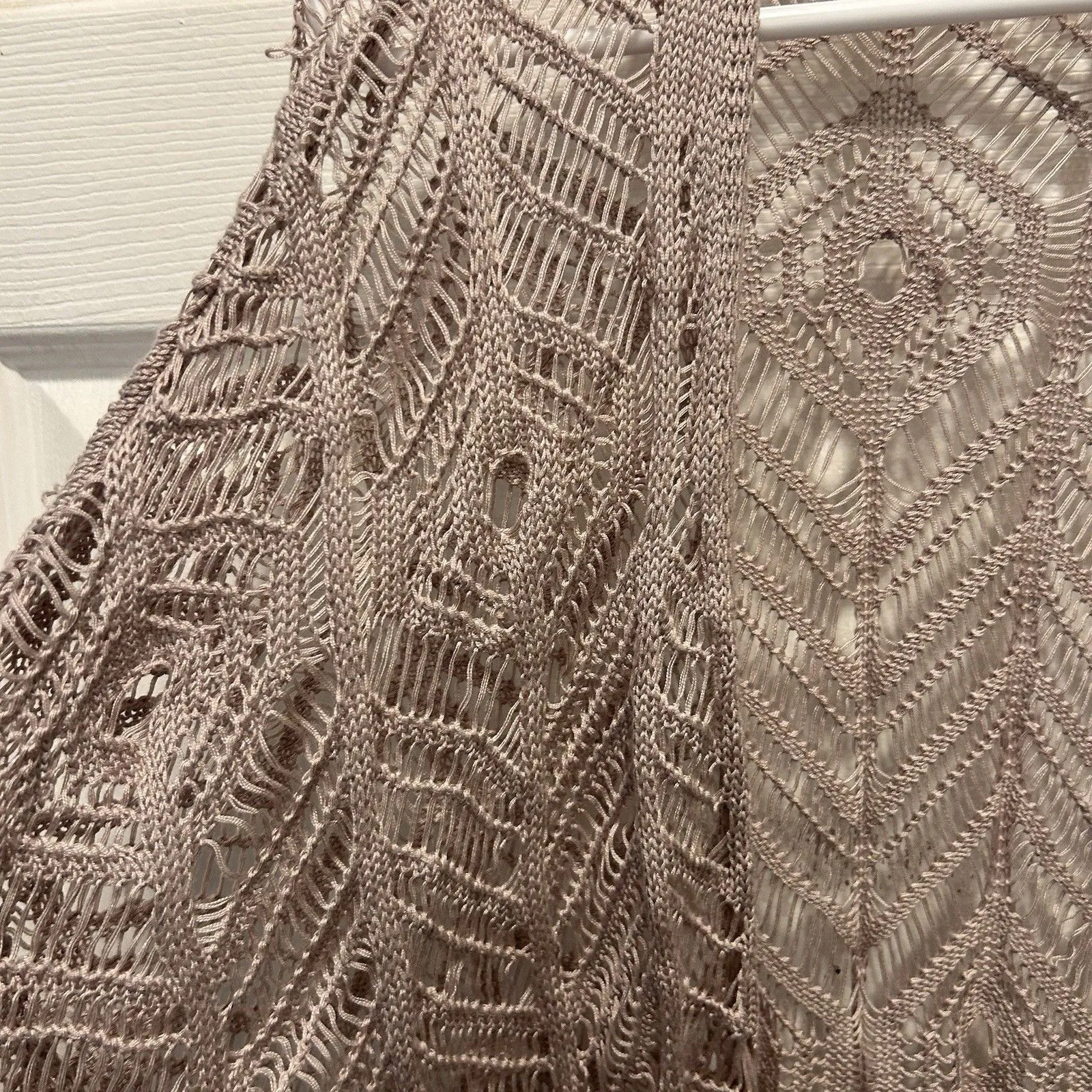 Hayden Los Angeles Boho Open Cardigan Sweater‎ Large Crochet Dusty Pink Fringe - Image 3