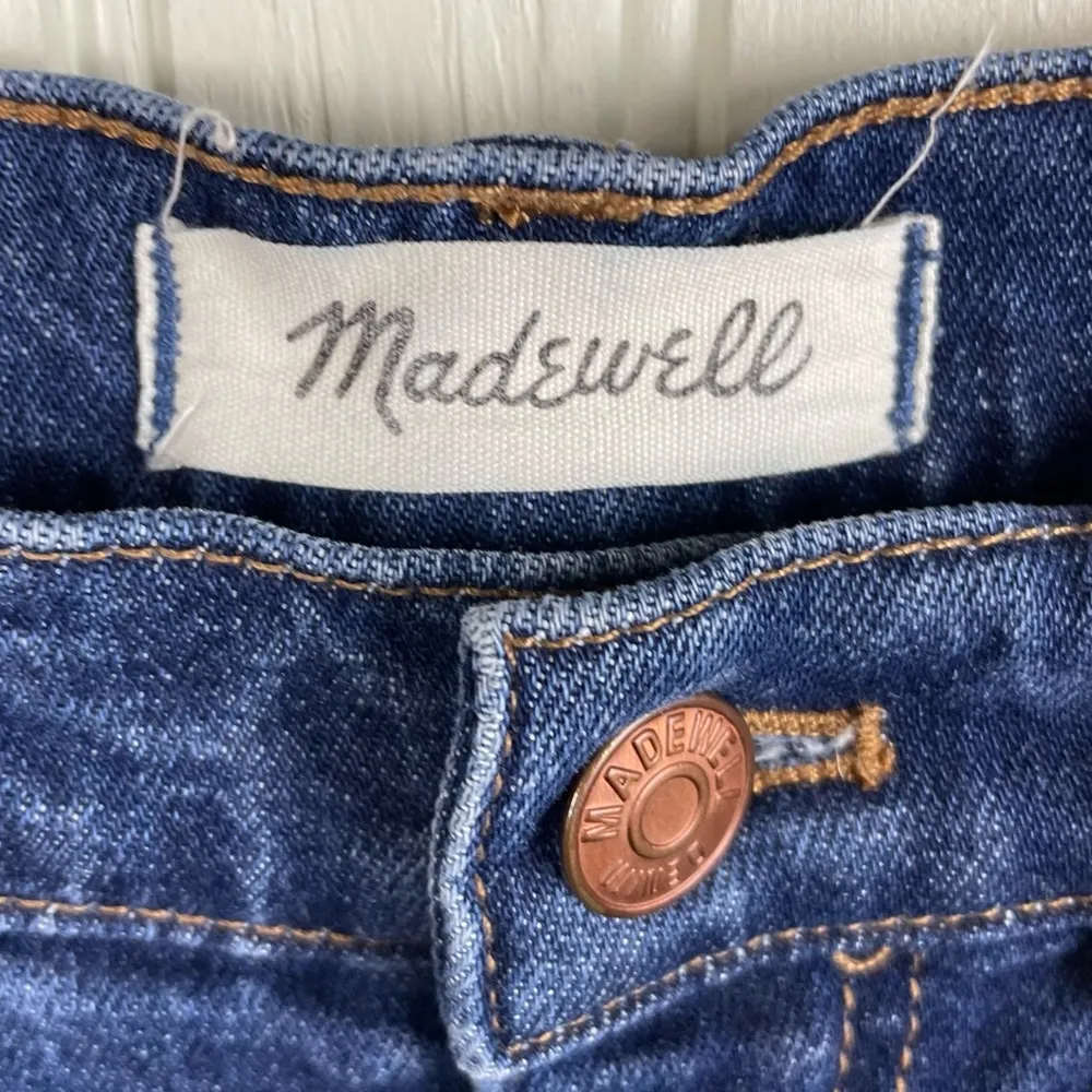 Madewell The Slim Boyjean Raw-Hem Edition Cropped Dark Wash Denim Jeans Size 28 - Image 4