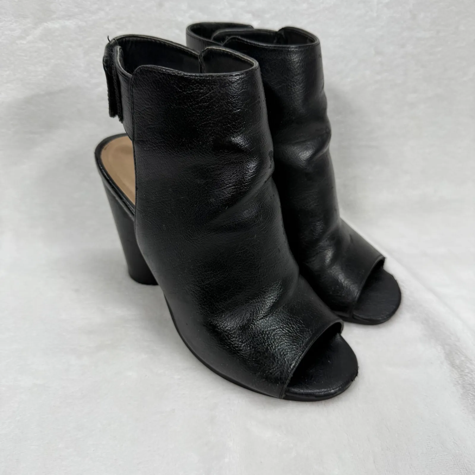 Call It‎ Spring Black Peep Toe Ankle Strap Block Heel Booties Size 7.5 - Image 2