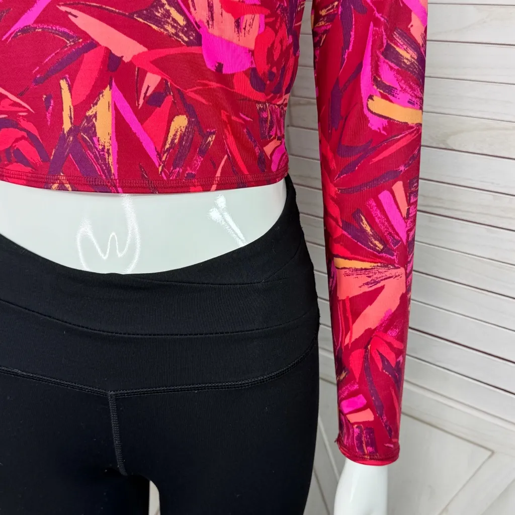 All In Motion Printed Rash Guard Cropped Swim Shirt Red Pink Multi Medium - Image 7