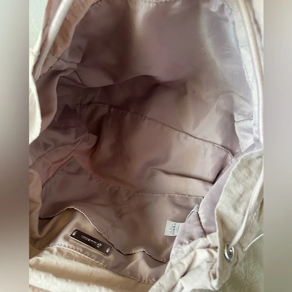 Lululemon Back To Me Bag Vol 8.5L - Image 7