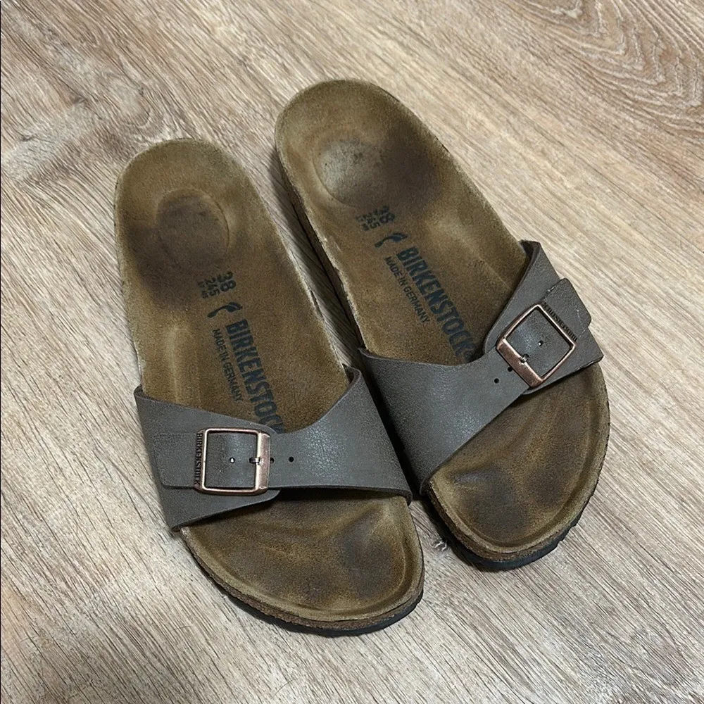BIRKENSTOCK | Madrid Birkibuc Sandals in Mocha - Image 4