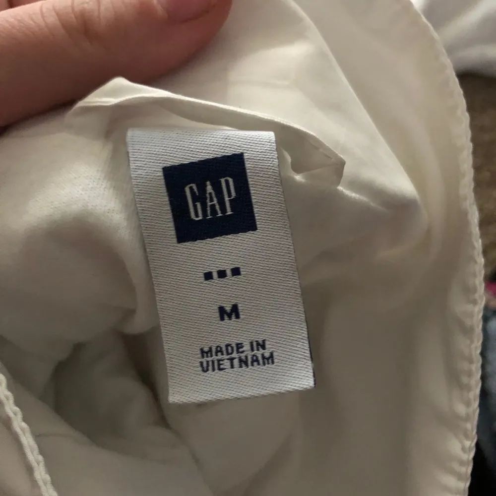 White zip up jacket never worn - Image 4