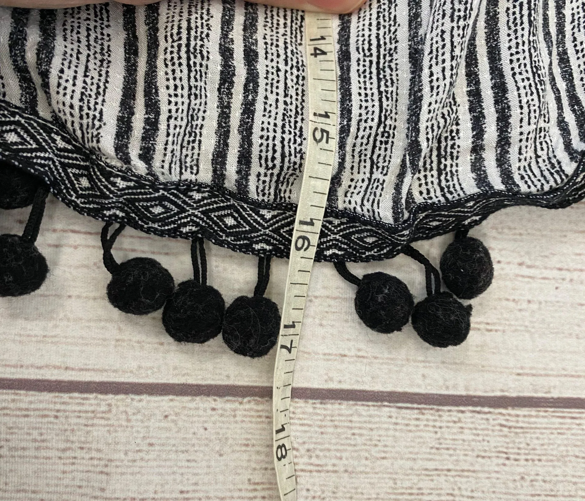 off shoulder stripe top w/arm sleeve black & white sz small women - Image 8