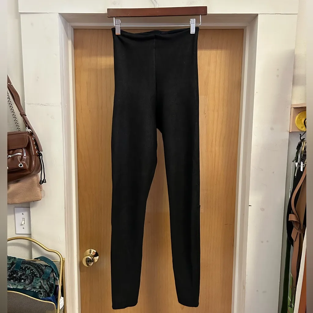 Commando Faux Suede High Rise Leggings Black with Tummy Control Band - size M - Image 2