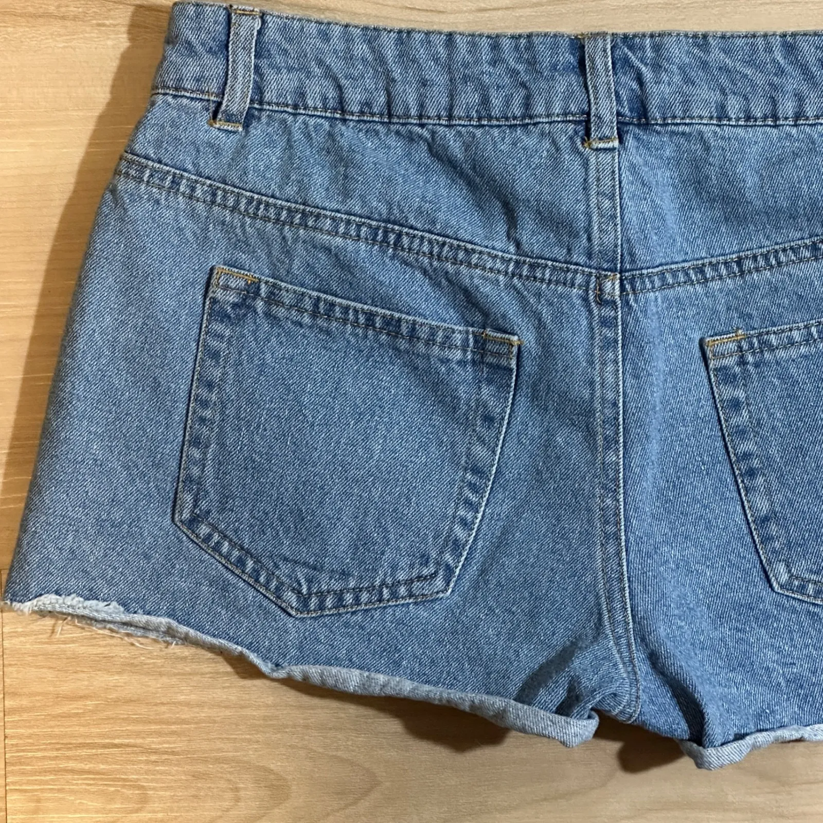 Disney Princess Ariel Denim Shorts Cutoff Raw Hem Jean Shorts Size 5 - Image 8