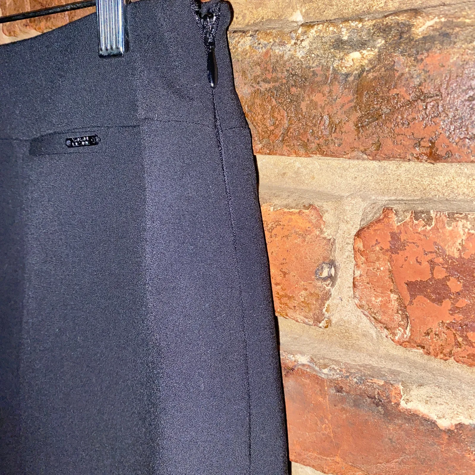 Tahari Arthur S Levine Black Knee Length Pencil Straight Skirt Women's Size 10 - Image 5