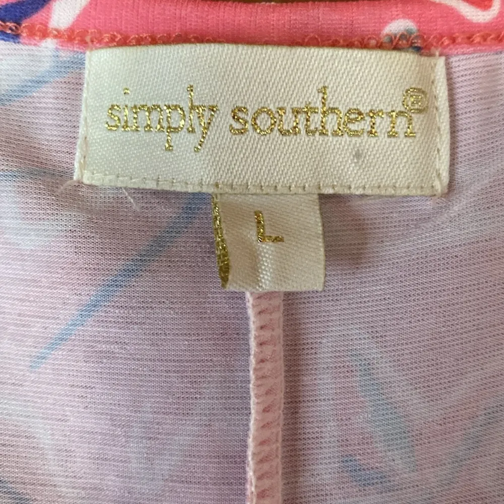 Simply Southern Tassel Hem S/S Pink Aqua Sea Shell AOP Scoop Neck Size LARGE - Image 4