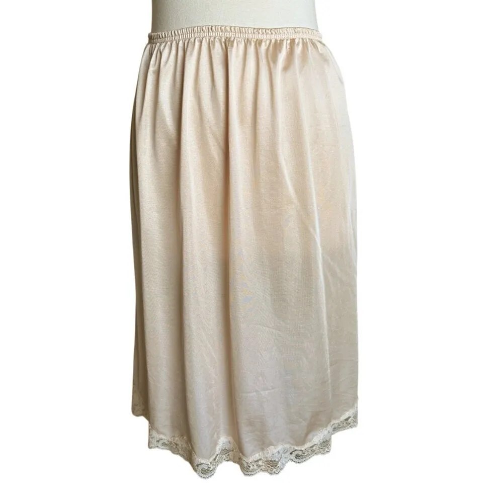 VTG‎ 80s Hanes Her Way Half Slip M Lace Trim Hem Silhouette Lace Coquette Fairy - Image 3