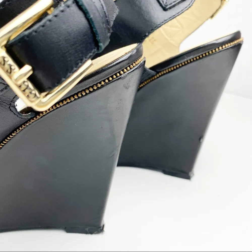 GUESS Jasminn Leather Upper Black Open Toe Wedge Sandals, Size 8.5 - Image 3