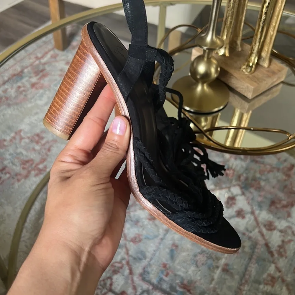 Joie Women’s Casual Lace up Suede Sexy stacked heel Sandal Size 38 - Image 4