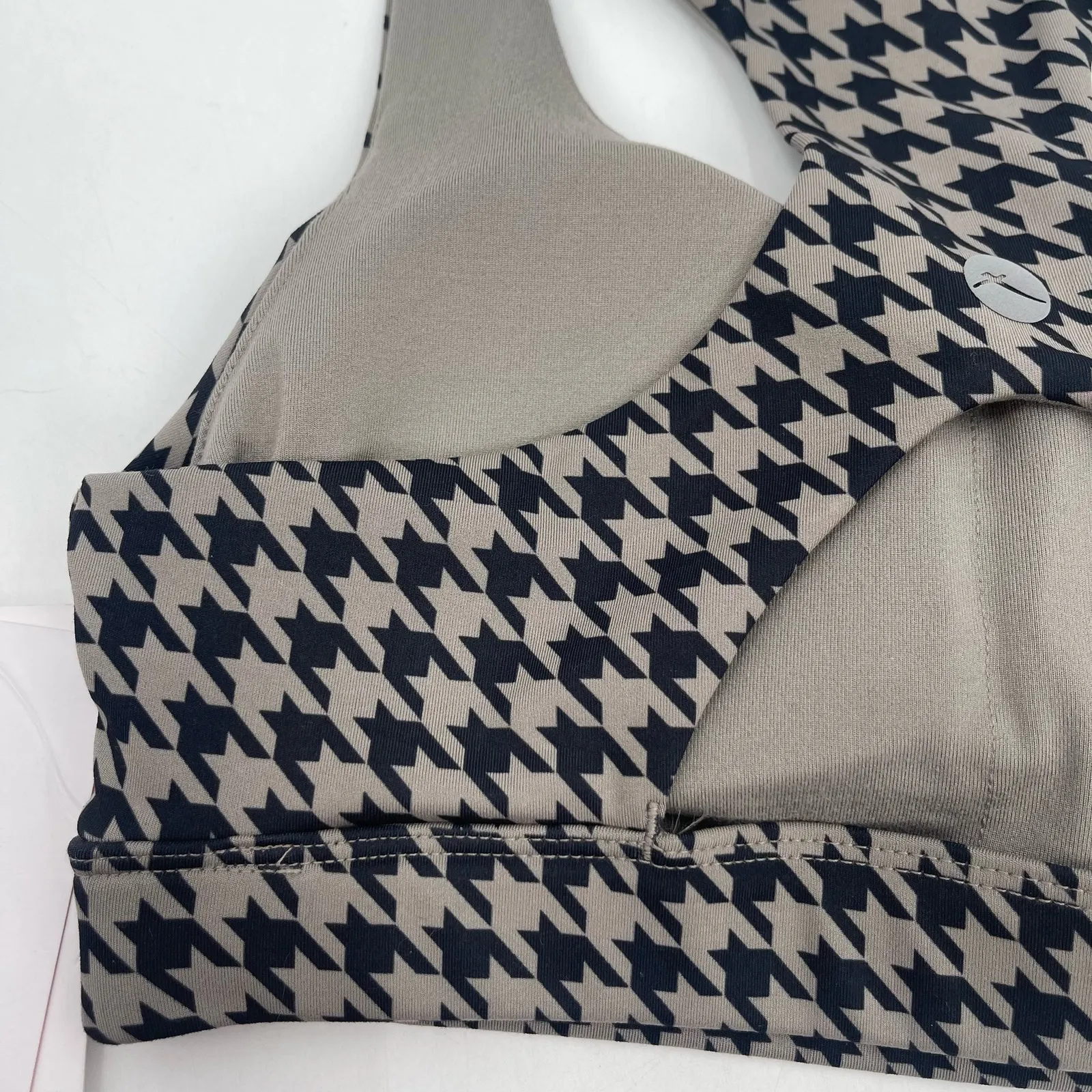 GOTTEX Sports Bra Size Extra Small Houndstooth NWT Black Athletic Gym Fitness - Image 9