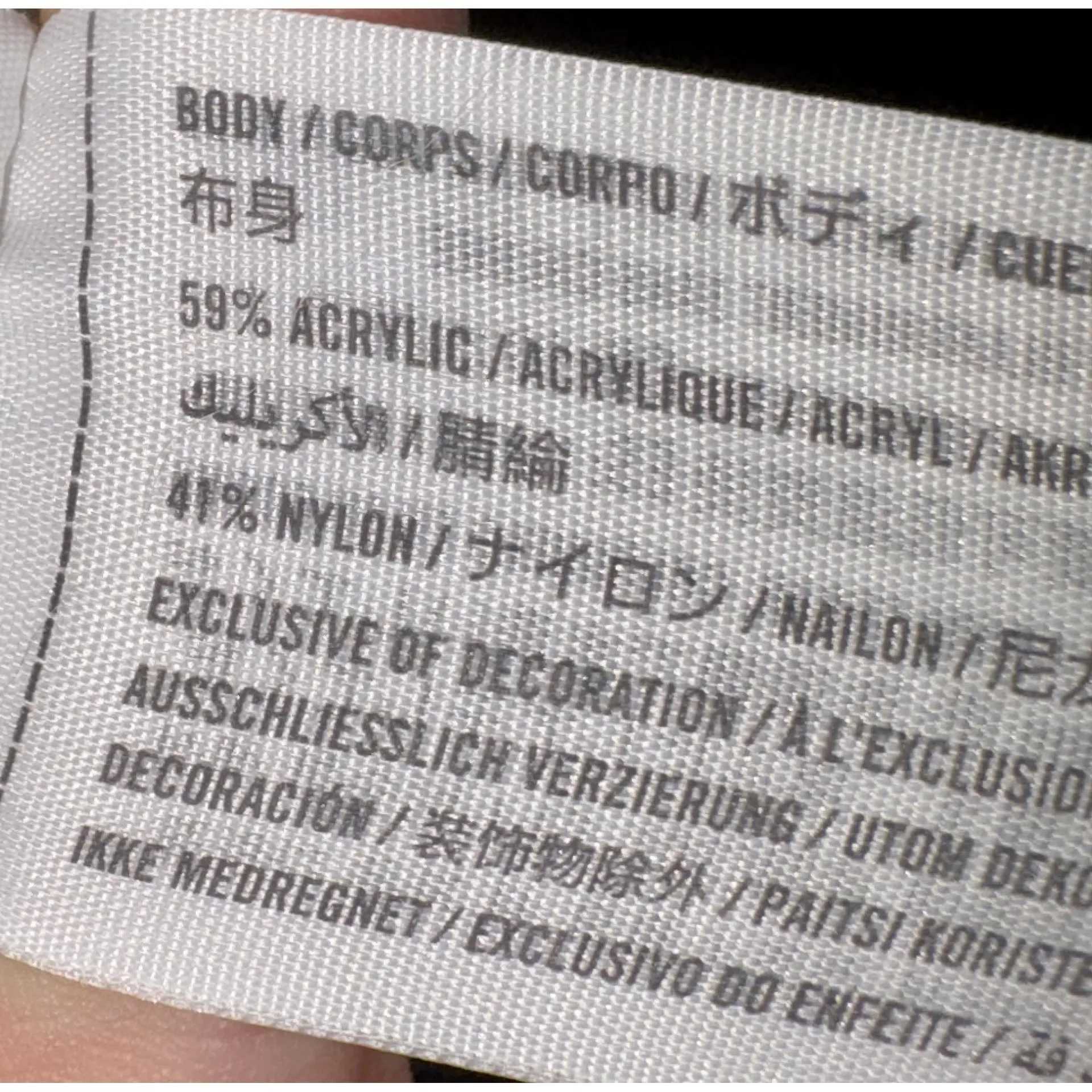 Abercrombie & Fitch Cream Cable Knit Long Sleeve Crew Neck Sweater Size S / M - Image 3