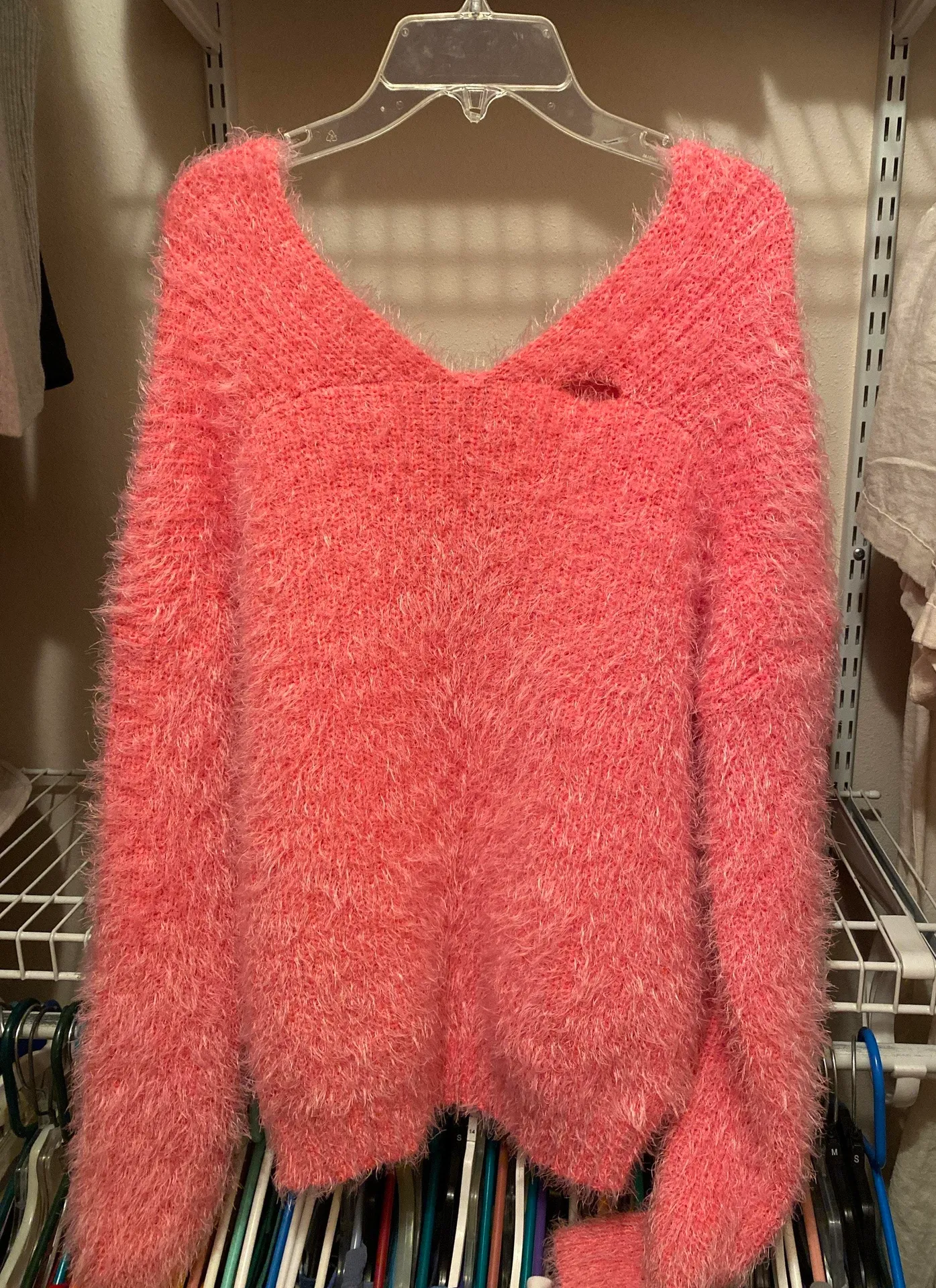 pink fuzzy sweater Size L - Image 2