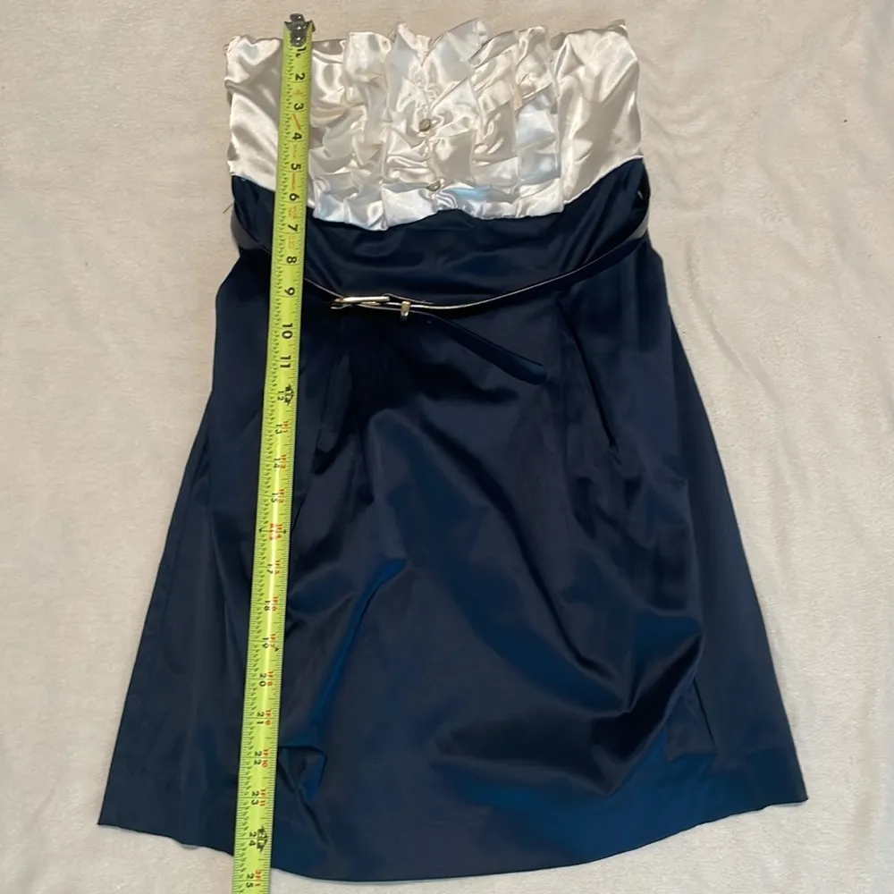 Y2K- Body Central Strapless Dress- Frilly White & Navy with Pockets- Size M- NWT - Image 4