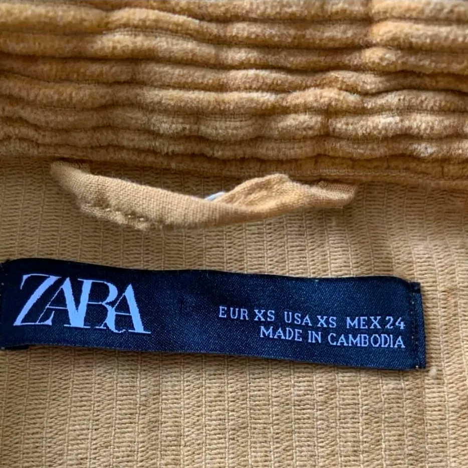 ZARA XS Corduroy Shacket Gold Yellow Frayed Hem Overshirt - Image 3
