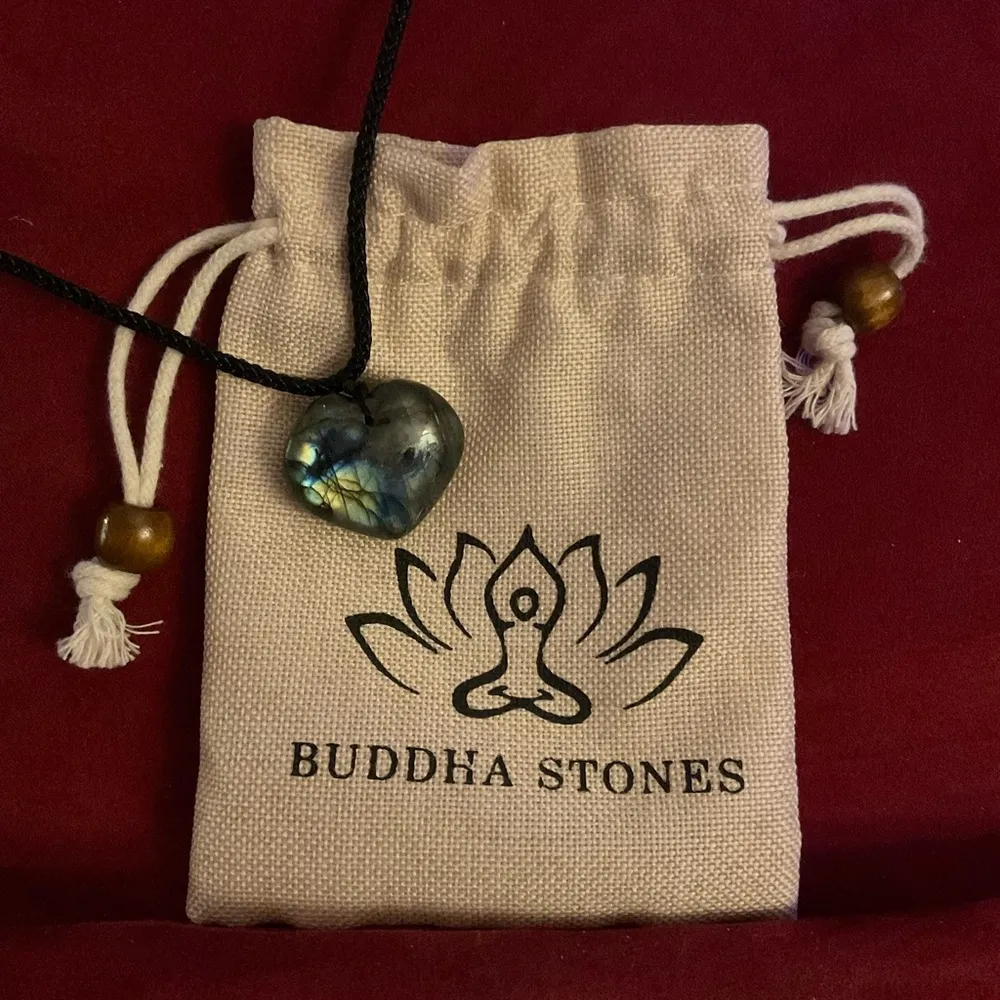 Year of the Dragon, 2024. Heart Pendant Necklace. Beautiful Stone. NWOT Black - Image 2