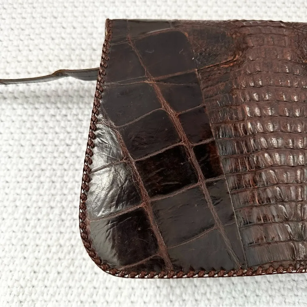 Vintage Brown Croc Embossed Leather No Brand Shoulder Crossbody Swing Box Bag - Image 12