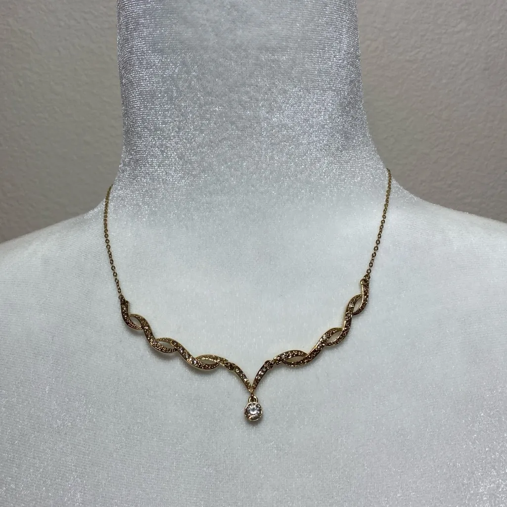 Gold Toned V - Image 3