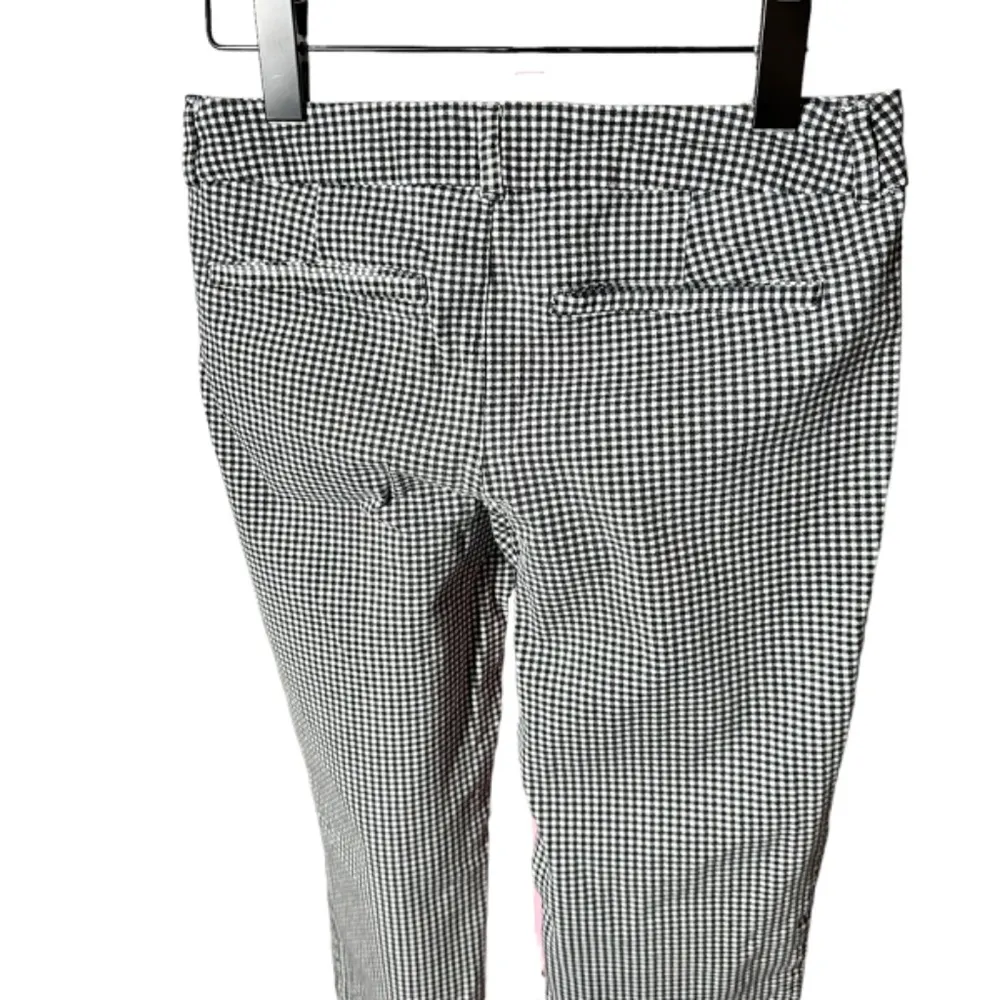 Women's | Old Navy | Black White Gingham Pixie Mid-Rise Pant - 6 Tall - Image 2