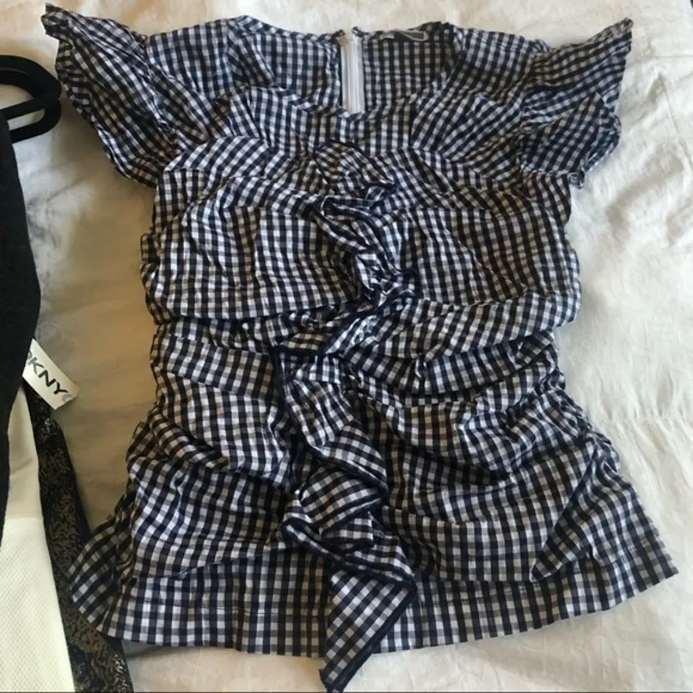 🔵 SALE 3/$25 CHELSEA 28 GINGHAM RUCHED BLUE WHITE TOP XS - Image 8
