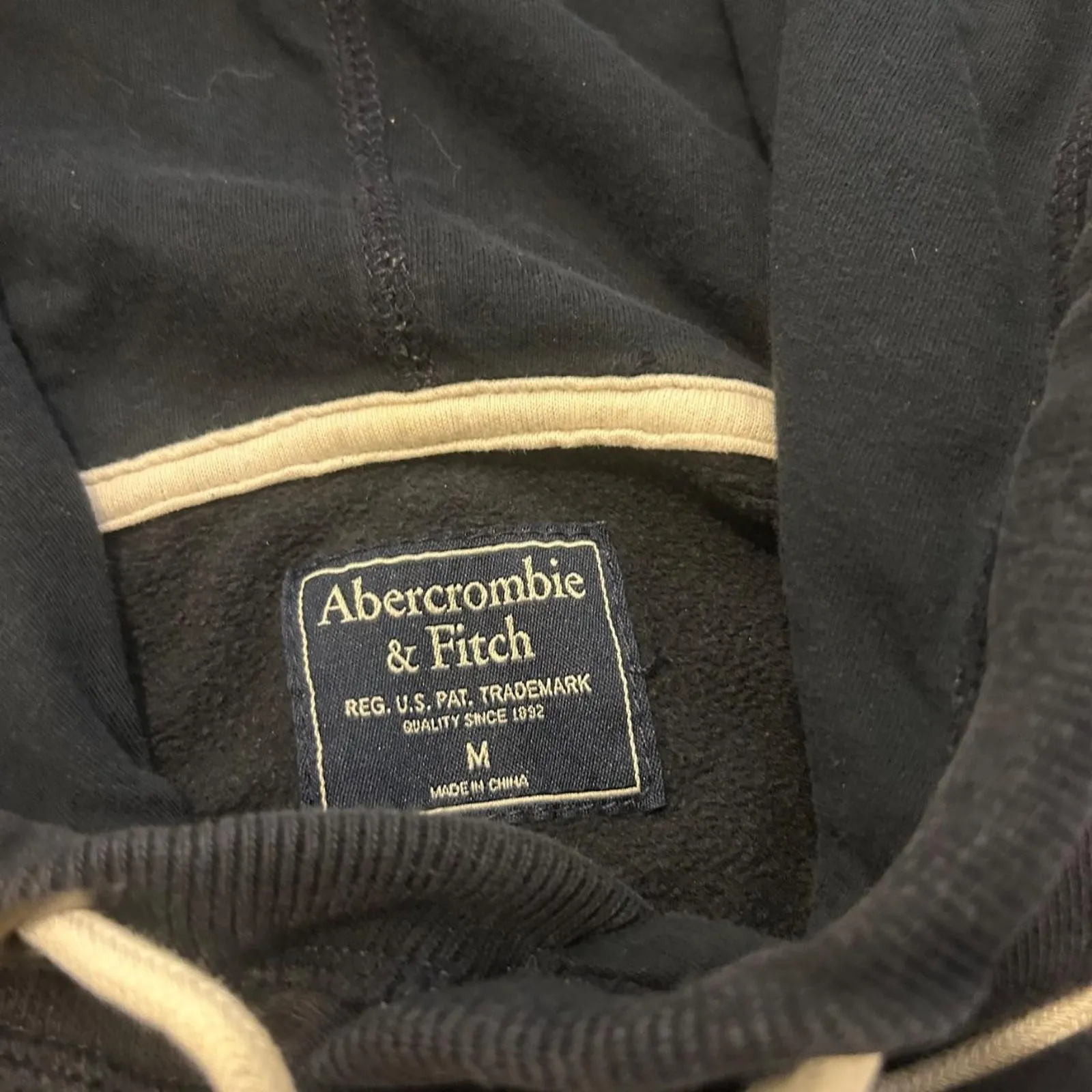 Abercrombie and fitch medium hoodie - Image 4