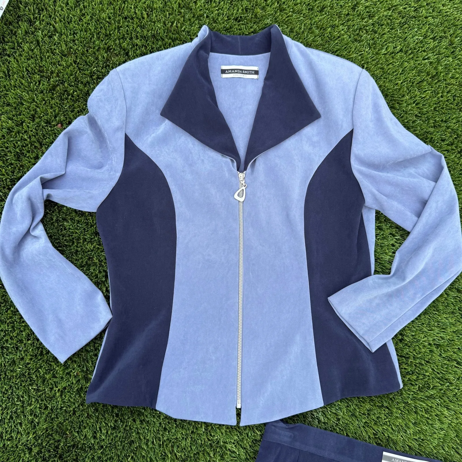 Amanda Smith Y2K 8petite Color Block faux Suede Blazer Suit Set 2tone blue - Image 8