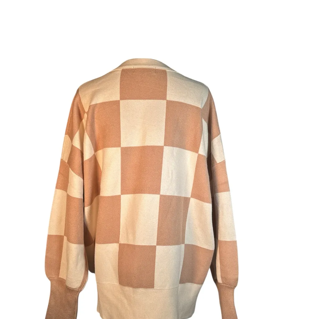 Elegant Checkered Sweater - Image 2