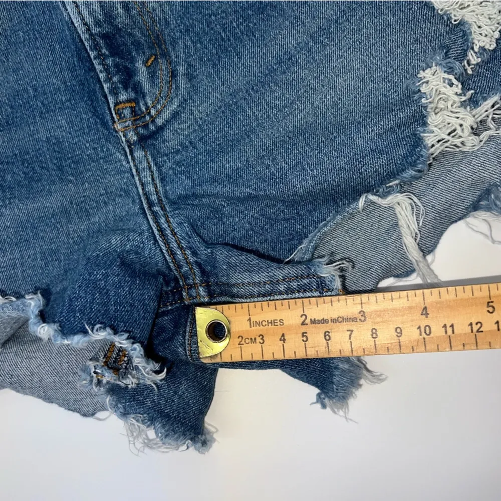 Abercrombie & Fitch The Mom Short High Rise size 31/12 - Image 4