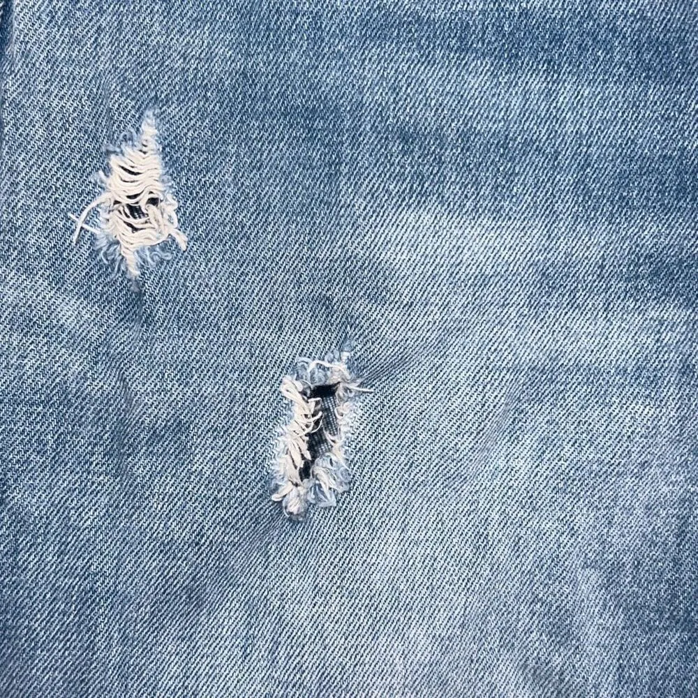 ✨Levi’s Wedgie Skinny Light Wash Button Fly Raw Hem Sz 26 Jeans✨ - Image 10