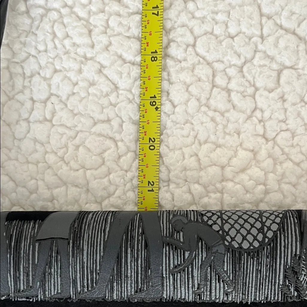 Roberto Vascon Black Embossed Egyptian‎ Design Shoulder Bag - Image 12