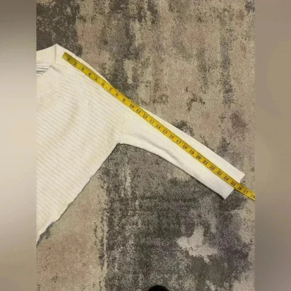 Wishlist Women’s White  Sweater - Image 7