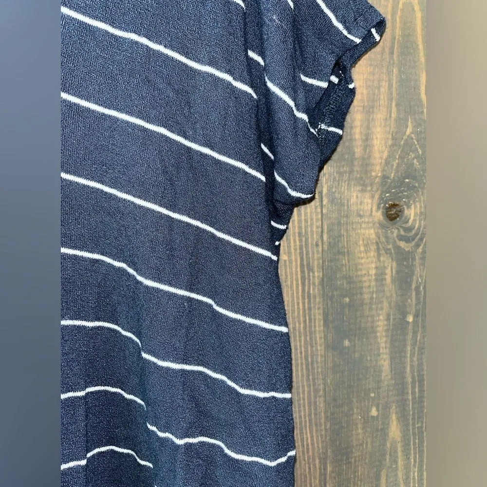 Casual‎ Navy Blue and White Striped V-Neck Short Sleeve T-Shirt Top - Image 2