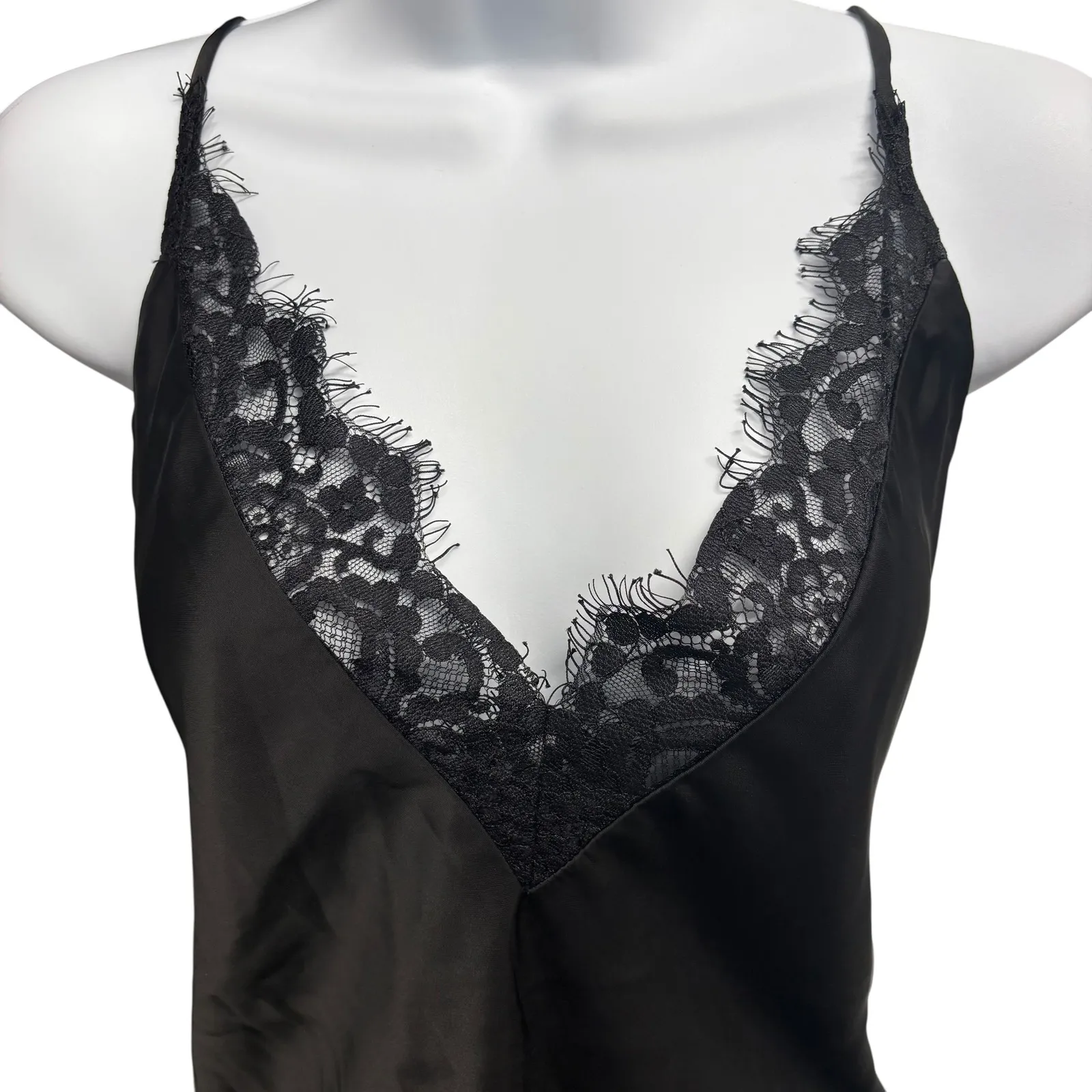 Just Fab Black Lace Trim V Neck Cami Tank Top Womens XL Polyester - Image 3