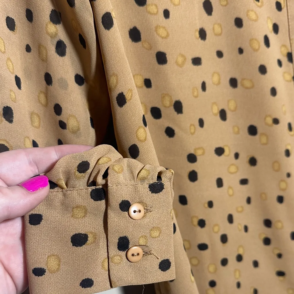 DR2 Daniel Rainn Brown‎ Dot Printed Career Top | Medium Brown - Image 4