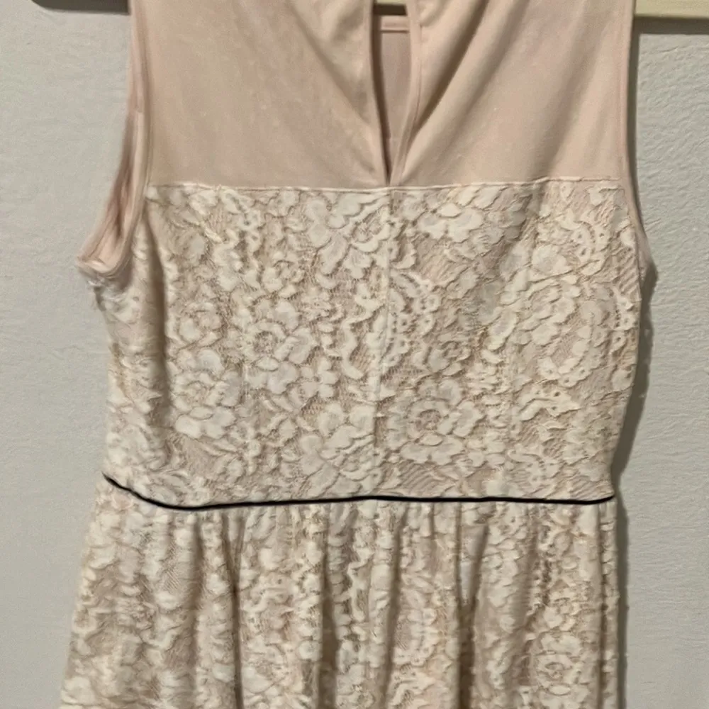 Lauren Conrad sleeveless laced floral dress 5G - Image 5