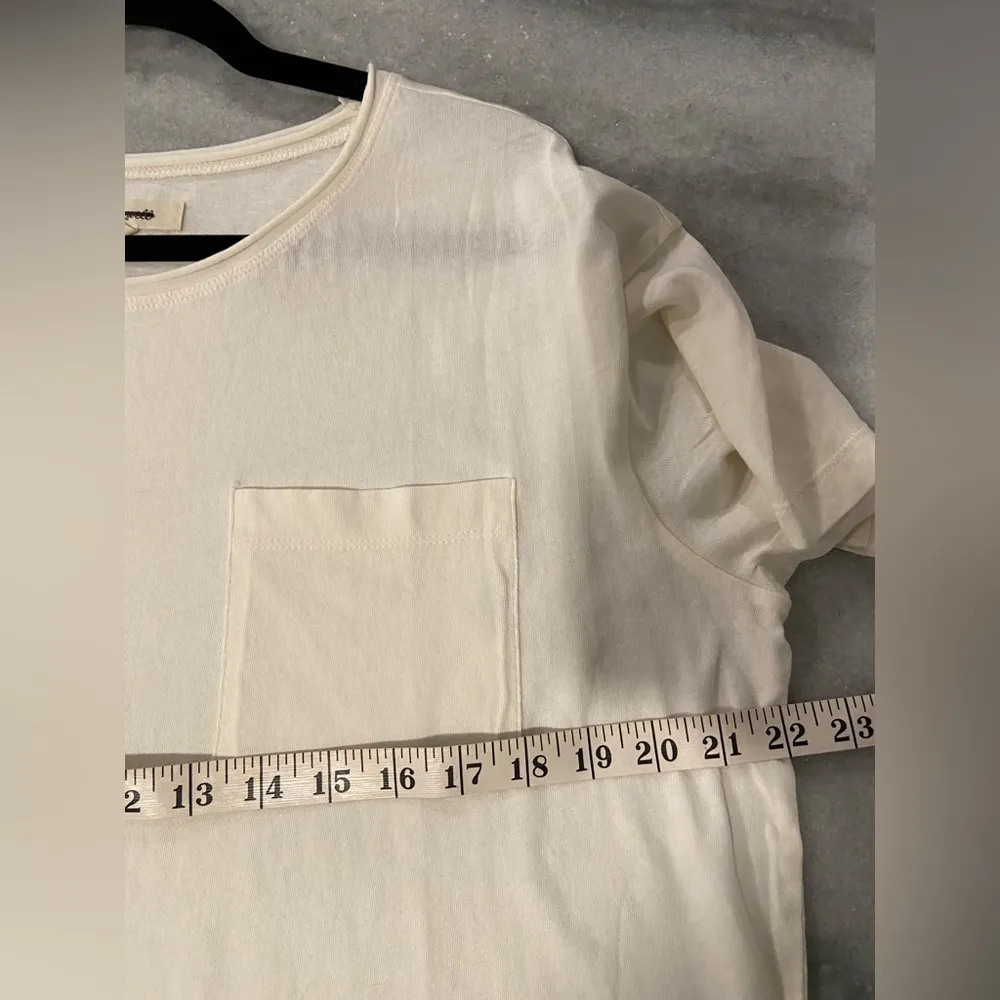 NWOT Madewell Size M Cream Short Sleeve Crew Split Hem Pocket Tee Shirt - Image 9
