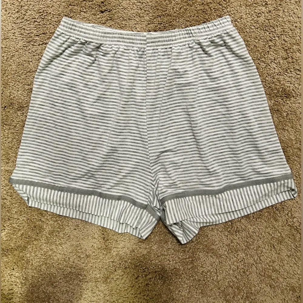 Ekouaer Extra Soft Striped Gray Women's Pajama Set Size M NWOT - Image 4