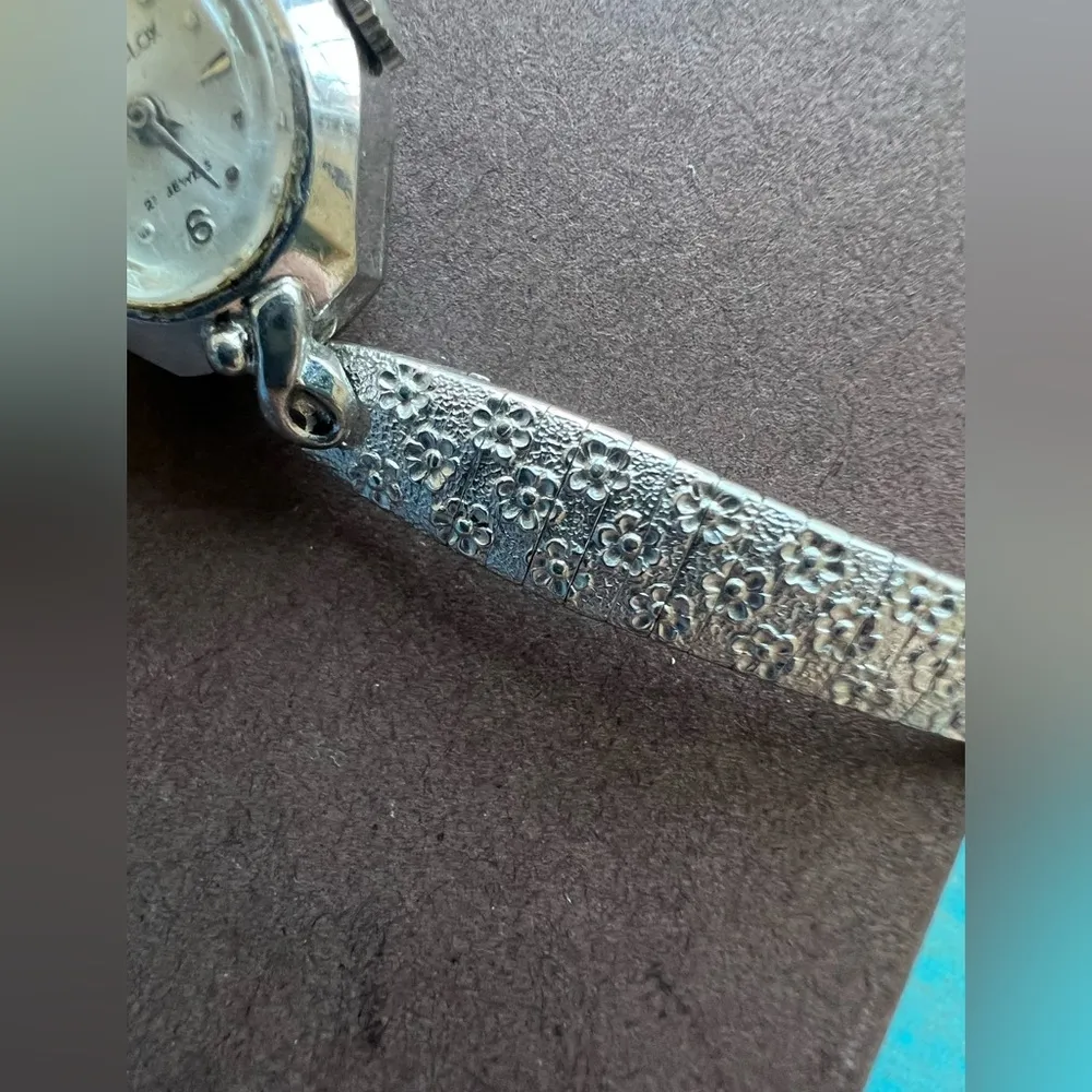 Westclox Ladies Watch Vintage 21 Jewels Rare 10K Gold Filled Bracelet - Image 6