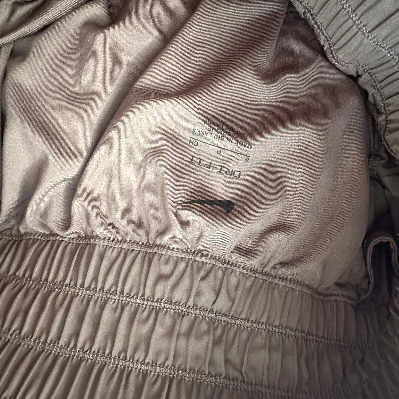 Nike Dri-FIT One Womens Size Small Ultra High-Waisted Brown Shorts - Image 5