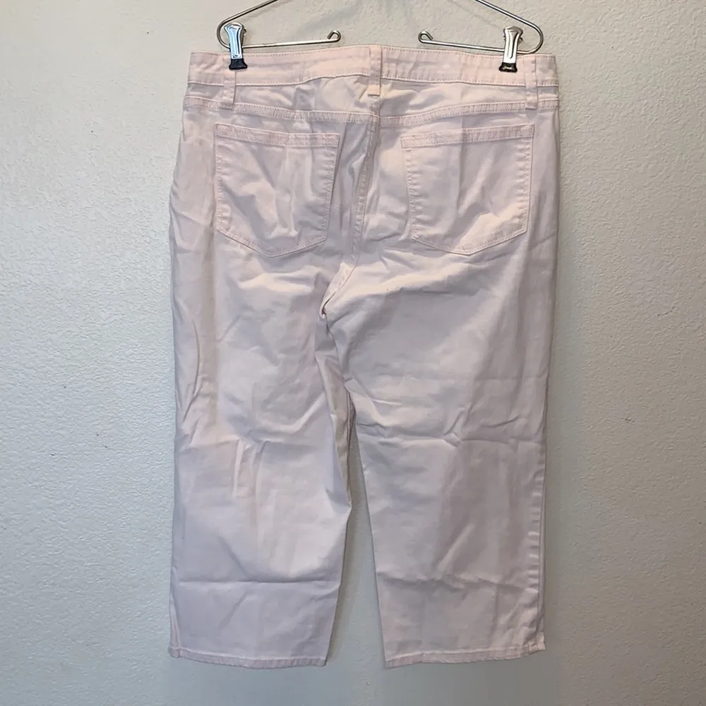 Riders by Lee light pink mid rise capri jeans - Image 4