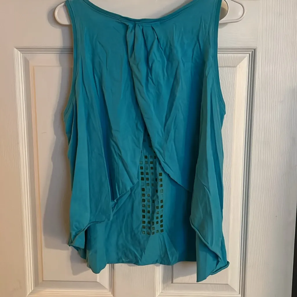 Women’s Open Back Shirt Y2K Tank‎ Top Size M - Image 2