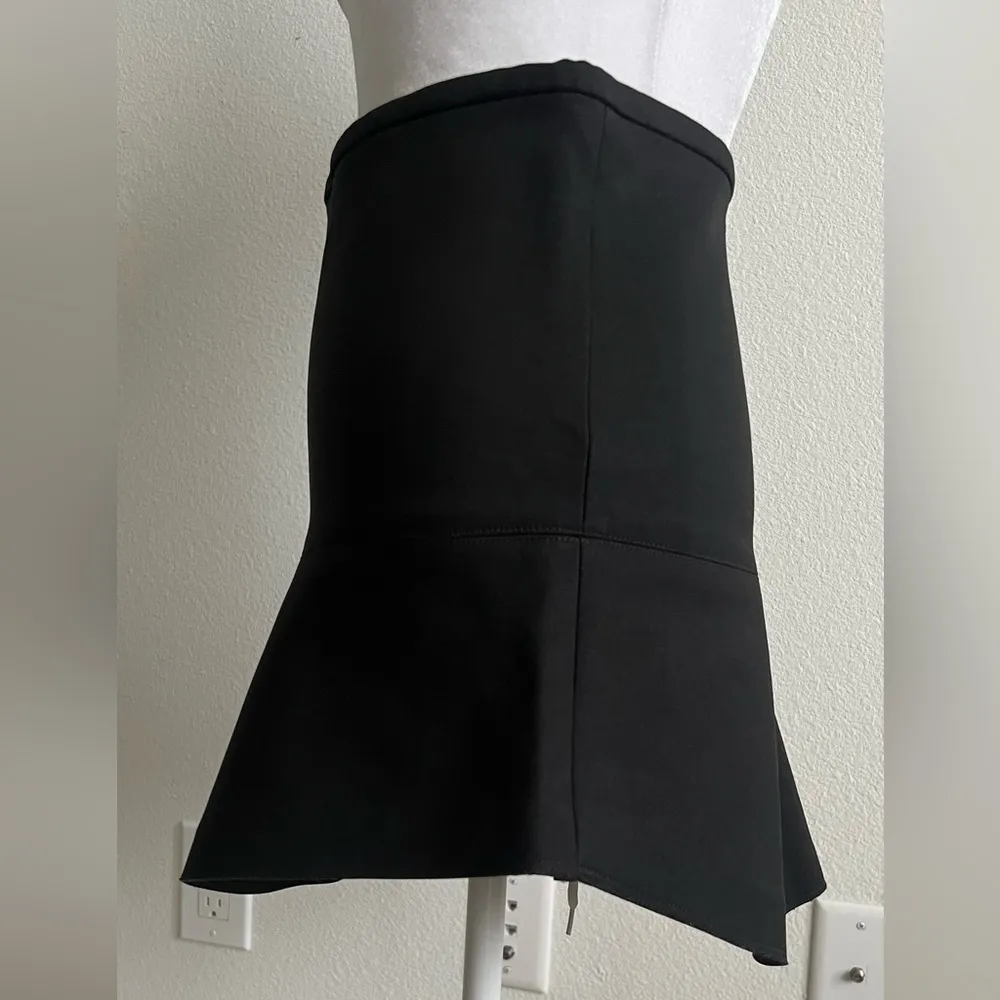 IRO Black Mini Skirt with Flared A-Line Design - Image 4