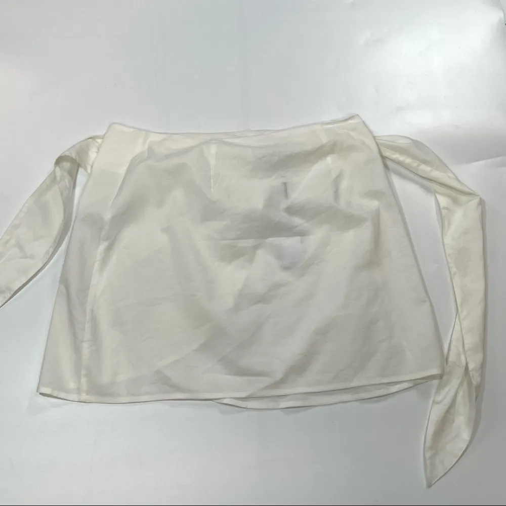 WEWOREWHAT CHLOE MINI SKIRT white wrap summer - Image 9