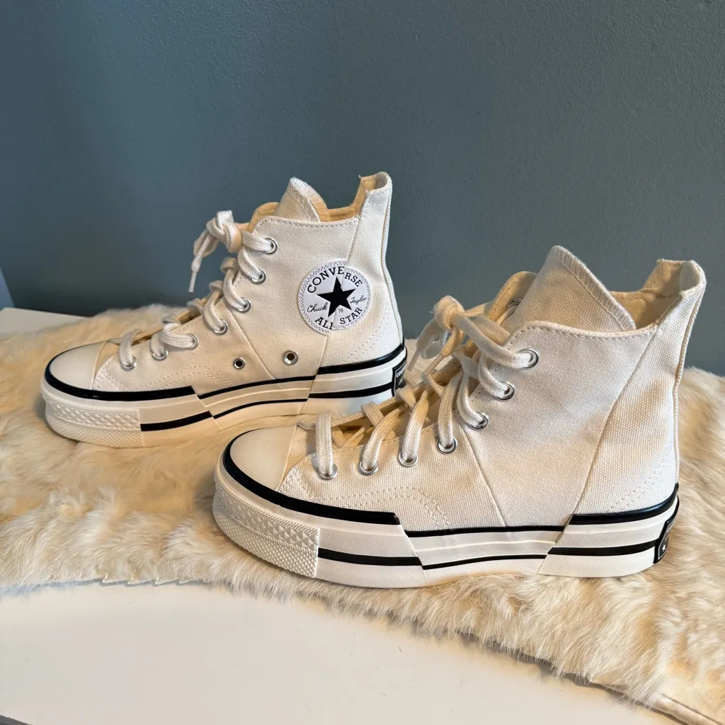Converse Chuck Taylor 70 Plus All Star Lift Unisex High Top Sneakers - Image 3