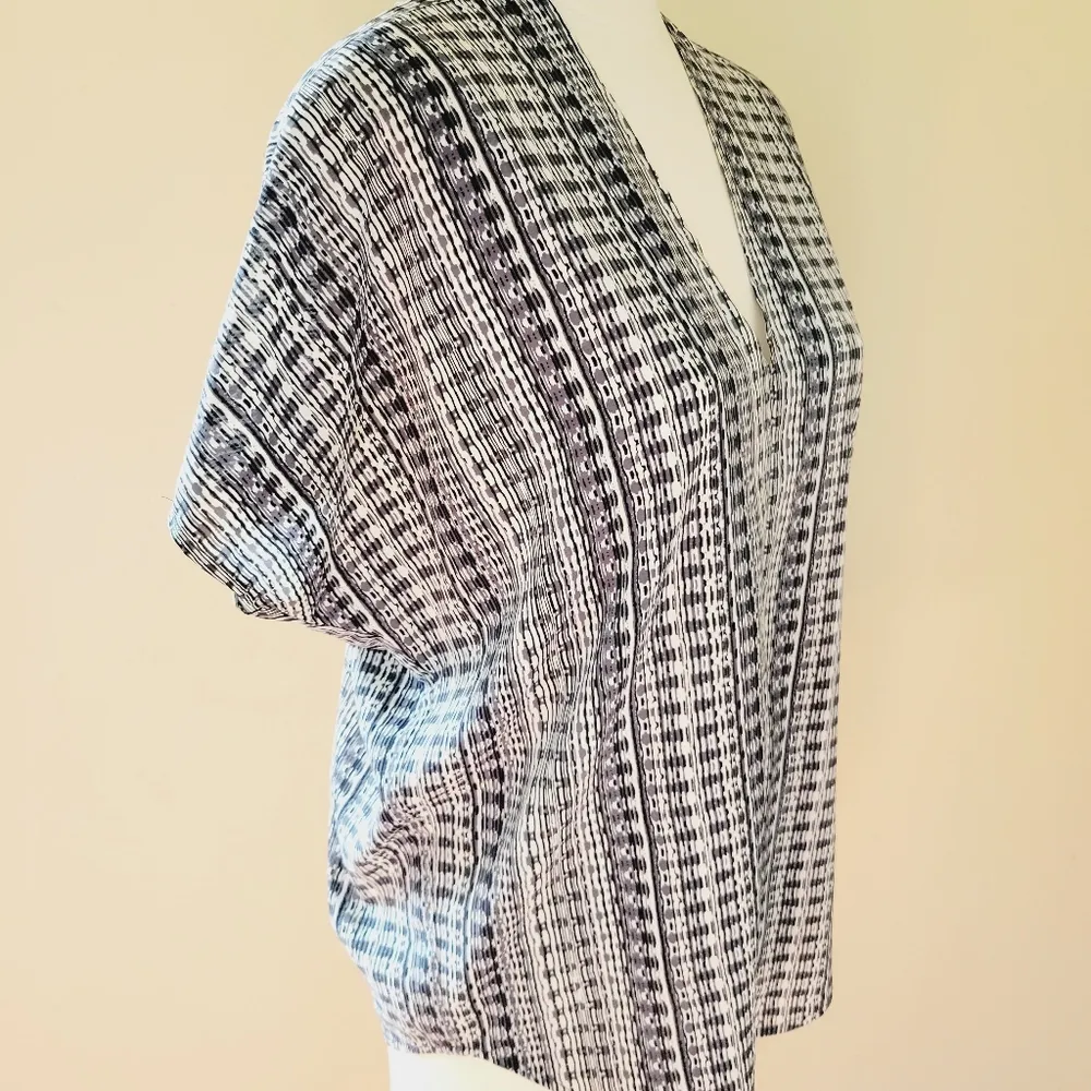 Philosophy aztec vneck dolman blouse size xs - Image 5