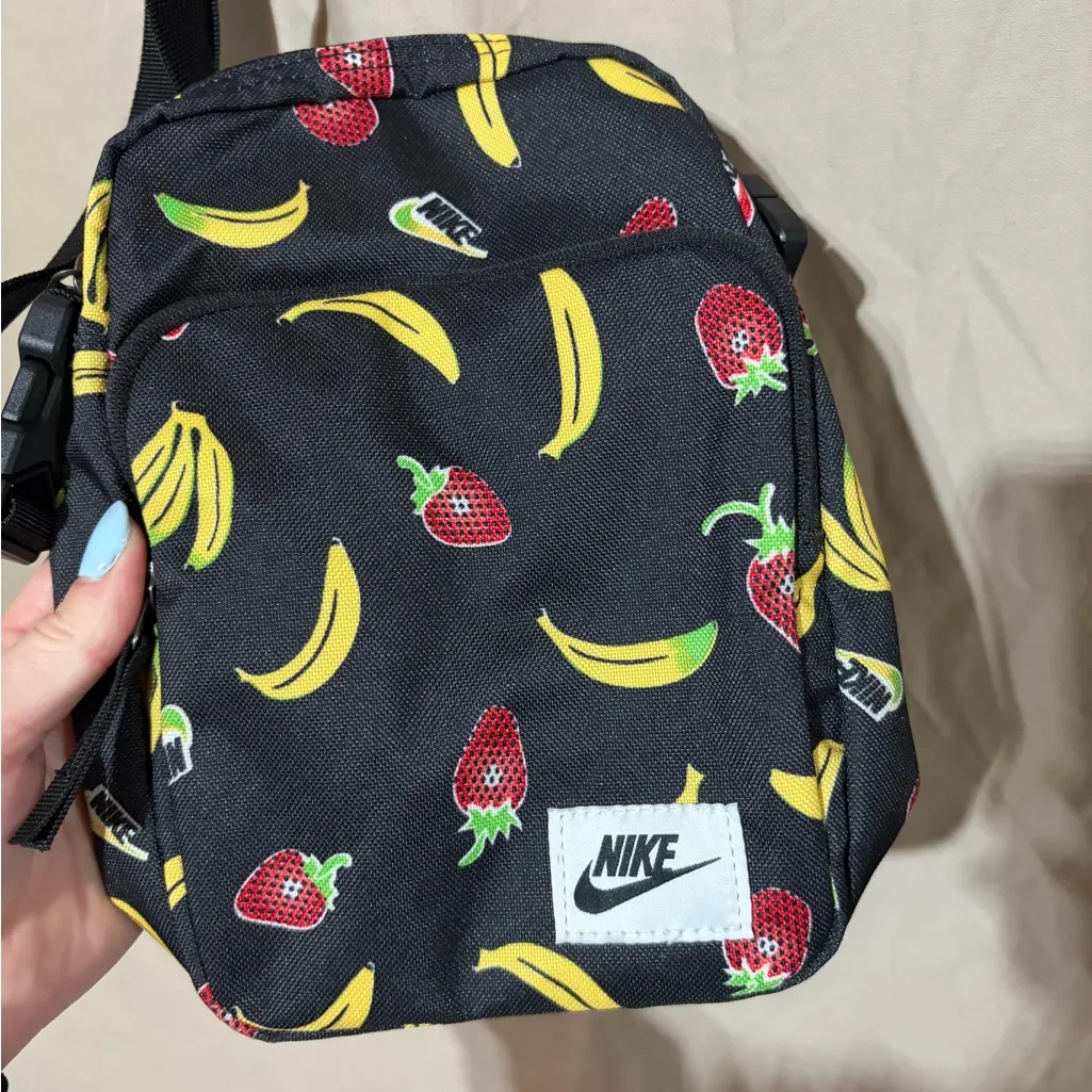 Nike crossbody bag - Image 2