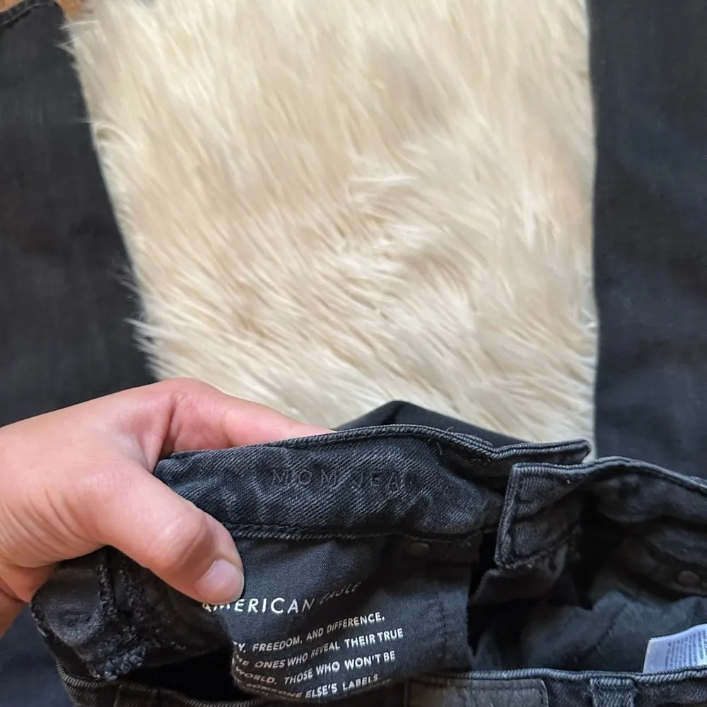 AMERICAN EAGLE Black Mom Jeans - Image 5