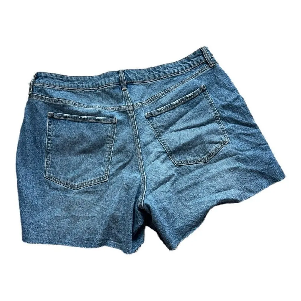 NWT Womens Old Navy Curvy High-Waisted Button-Fly 5” OG Straight Jean Shorts  22 - Image 3