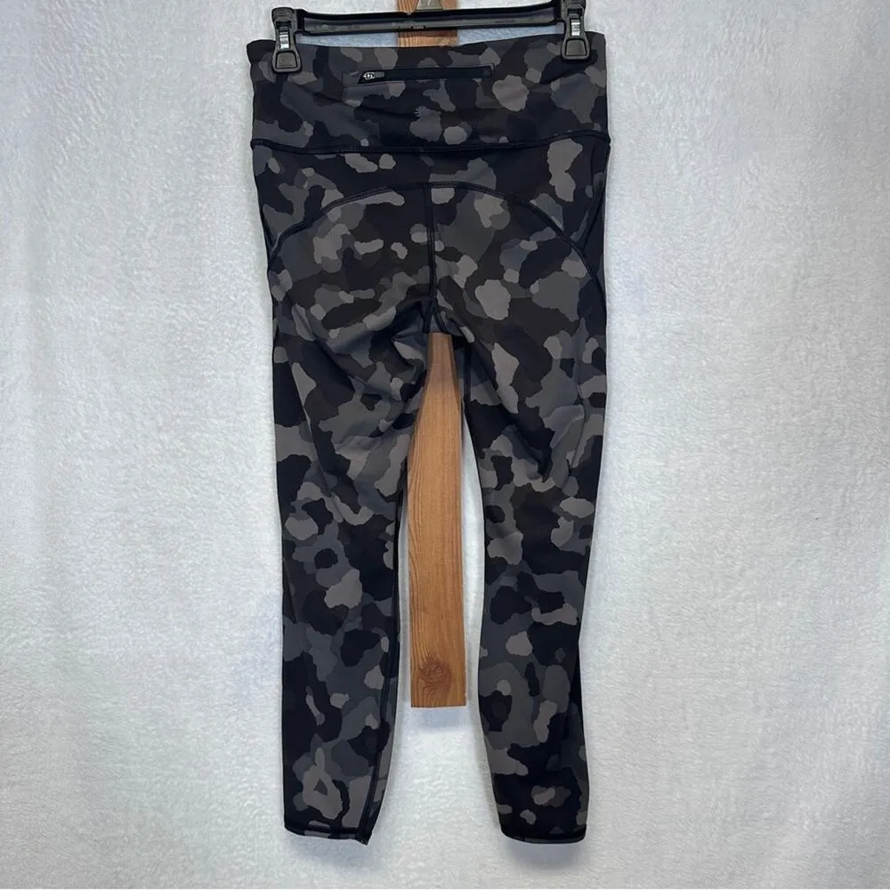 Athleta ‎ Lightning Camo 7/8 Length Tight in Supersonic Size SP - Image 6